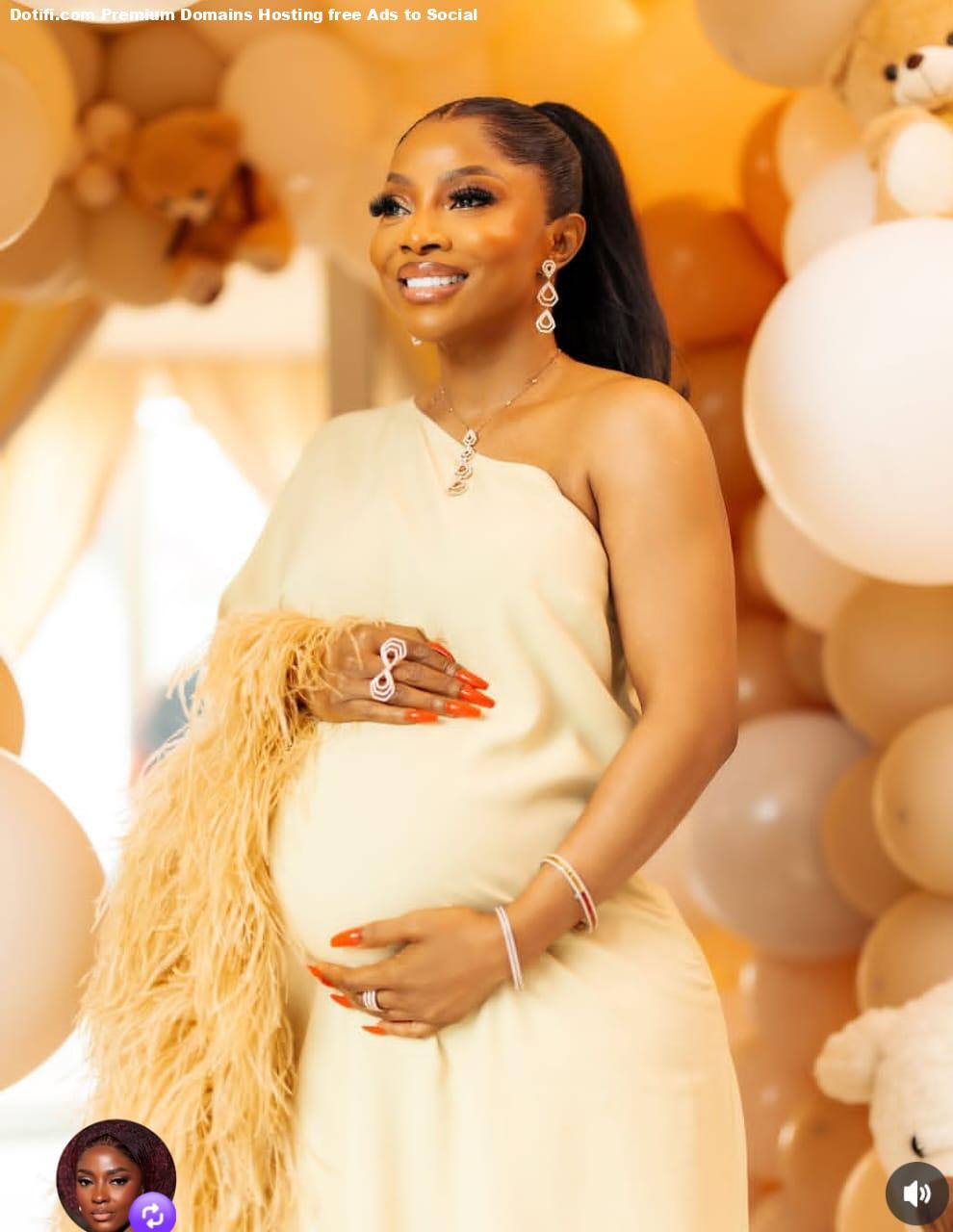 Toke Makinwa welcomes her miracle baby introduces daughter to the world
