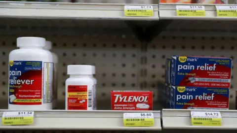 Trump says Tylenol may be unsafe in pregnancy, health experts push back